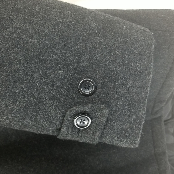 ABERDEEN COLLECTION 80% Wool Gray Overcoat - Picture 6 of 15